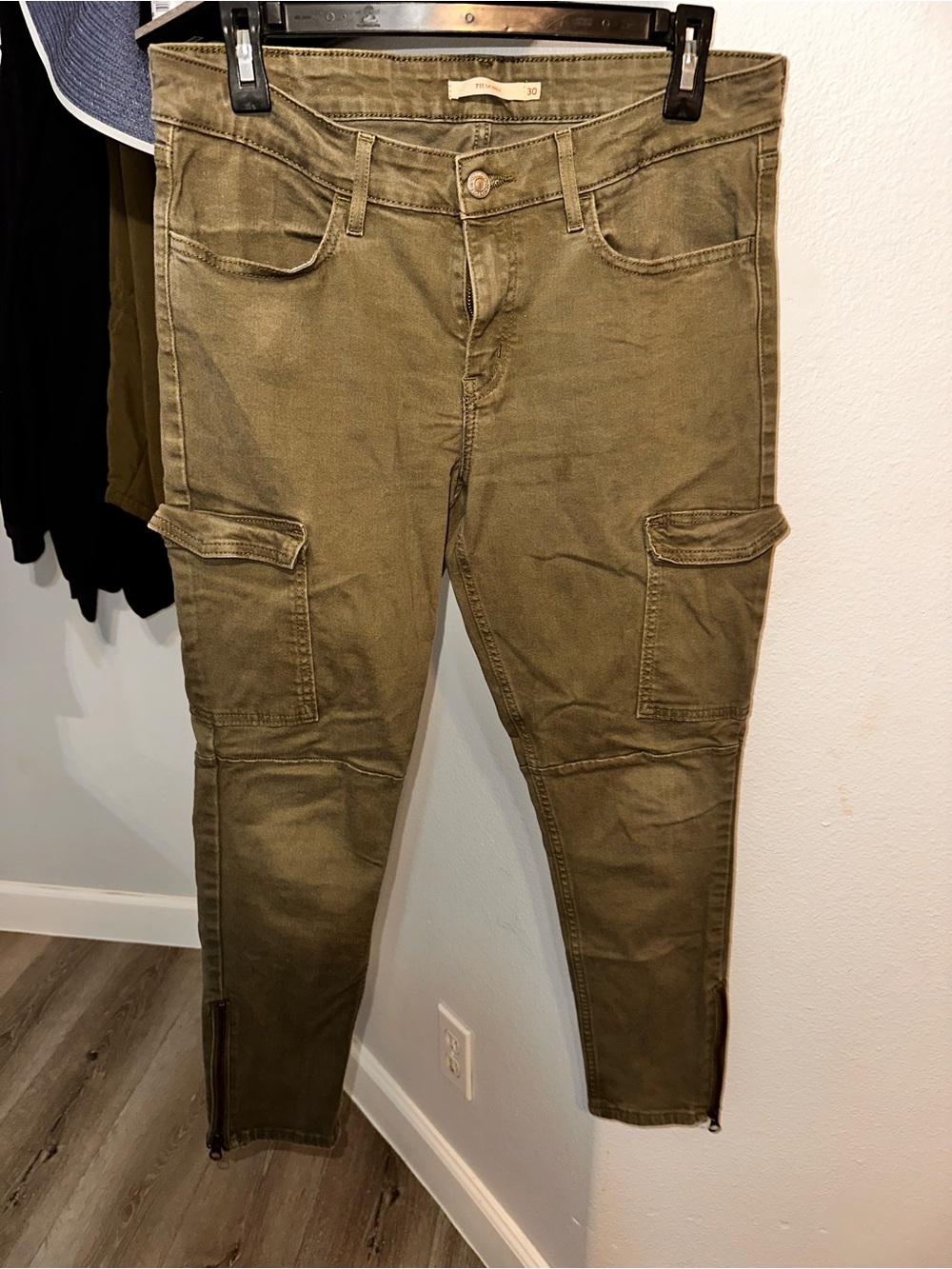 Levi's Olive Green Skinny Cargo Jeans
